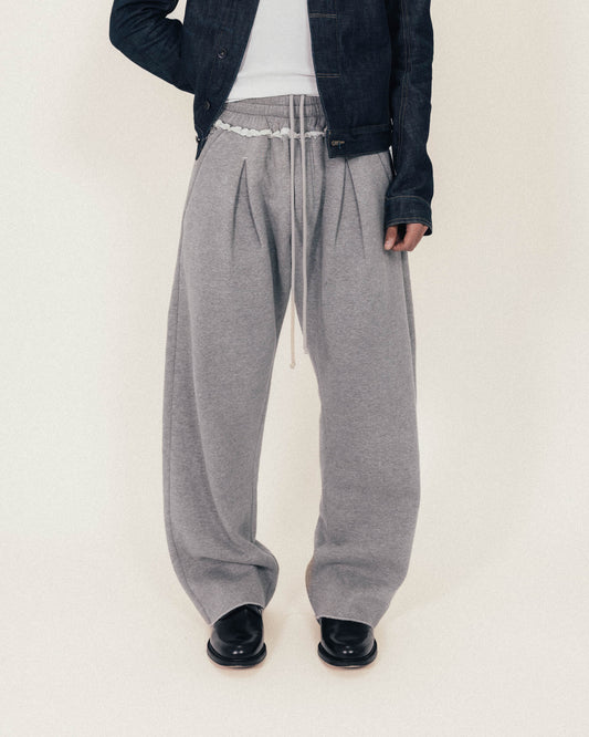 Pleated jogger pant